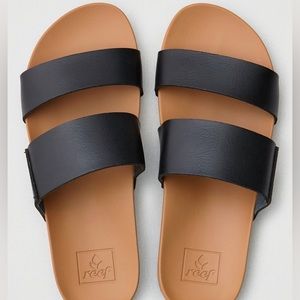 Reef Women’s Cushion Bounce Vista Sandal - size 6 or 36